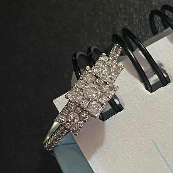 1/2 ct Diamond Three-Stone Ring in 10K White Gold - Picture 5 of 9